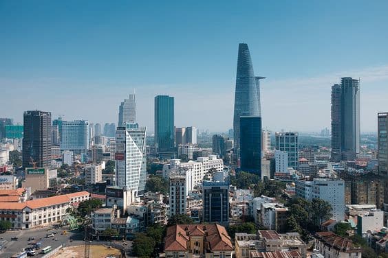 Hanoi vs Saigon